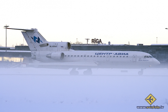 Yakovlev Yak-42D